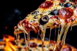 Käseüberzogene Pizza mit Peperoni von Poster Art Shop