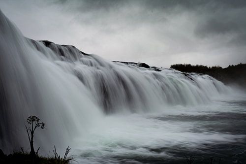 Chute d'eau en Islande sur Mylène Amoureus
