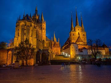 Erfurt - Kathedraal en kerk van St Severi bij nacht van t.ART