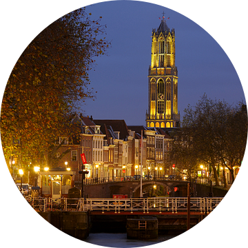 Weerdsluis, Oudegracht en gele Domtoren in Utrecht