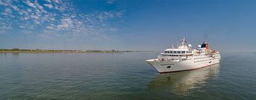 Cruise ship Hanseatic off Oudeschild Texel by Texel360Fotografie Richard Heerschap