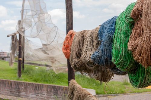 Fishing nets and ropes in Genemuiden by Marcel Bil