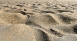 zandstrand close-up van Michel Knikker