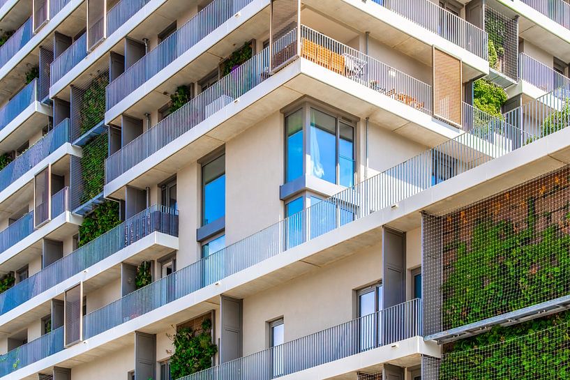L'architecture verte dans le contexte urbain par Mixed media vector arts