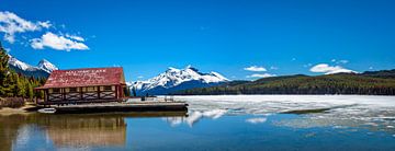 Bateau de bateau au lac Maligne, Canada