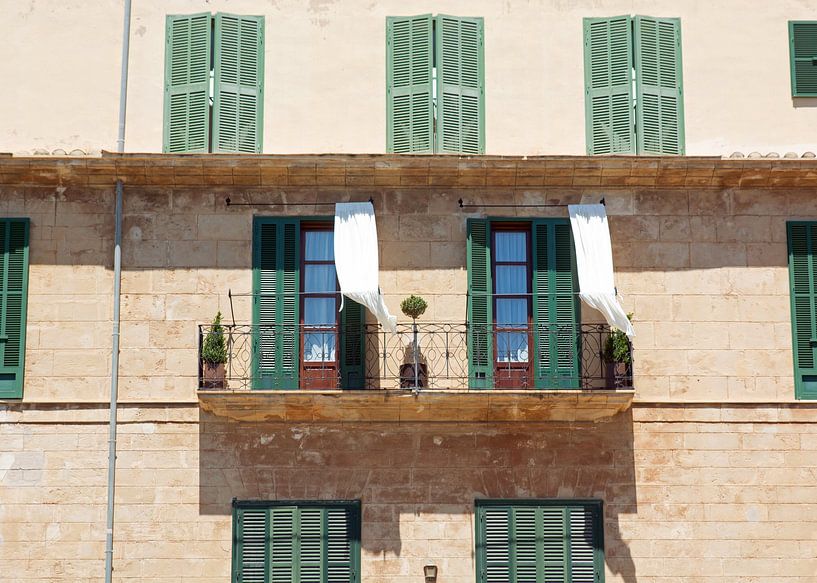 Palma de Mallorca balkon van Henriette Tischler van Sleen
