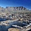 Kapstadt - Tafelberg und Hafen von oben (Fotogemälde) von images4nature by Eckart Mayer Photography