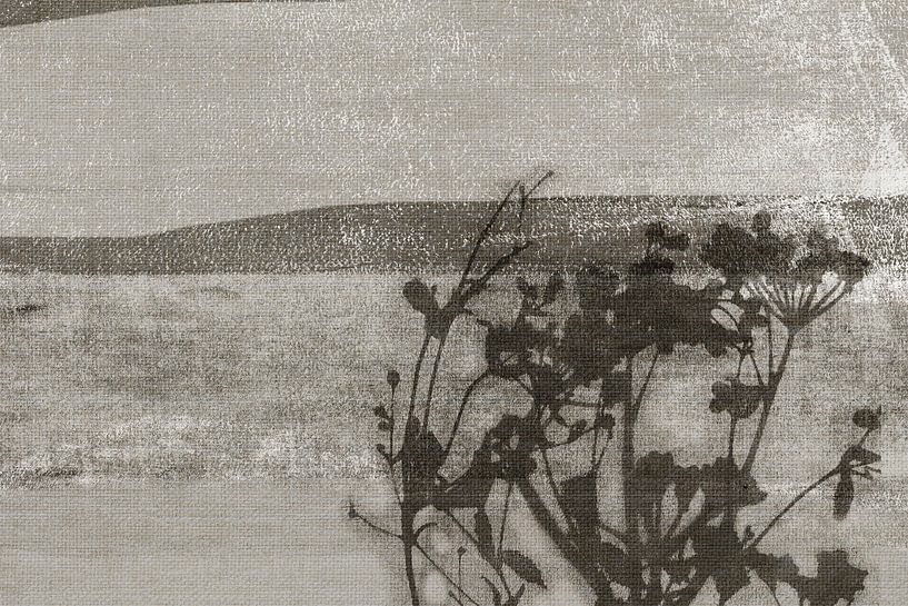 Japandi Flower Silhouette in Neutral Colors by Dina Dankers