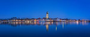 Panoramafoto De-Welle in Deventer während der blauen Stunde von Ardi Mulder