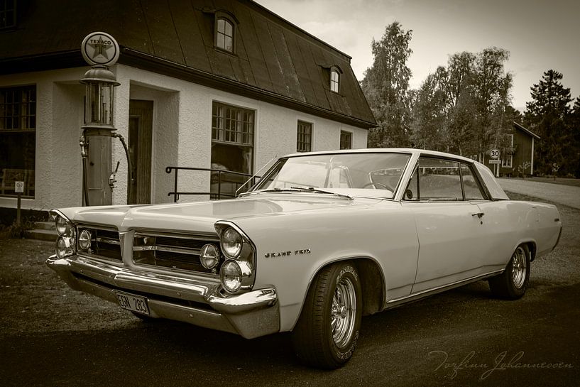 63´Pontiac by Torfinn Johannessen