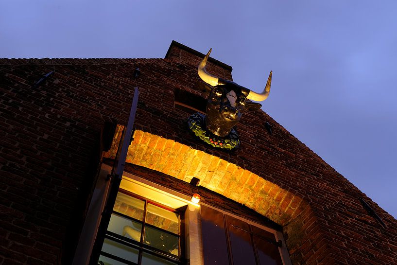 Spitze der Fassade der Kleinen Vleeshal in der Lange Nieuwstraat in Utrecht von Donker Utrecht