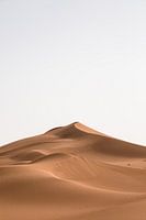 Zandduin in de woestijn van Marokko