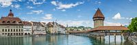 LUZERN Kapelbrug & Watertoren | Panorama  van Melanie Viola thumbnail