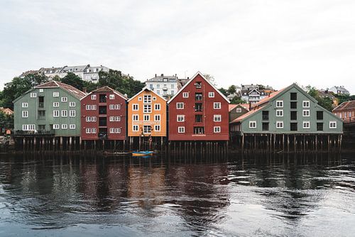 Maisons en bois typiques de Trondheim sur vdlvisuals.com