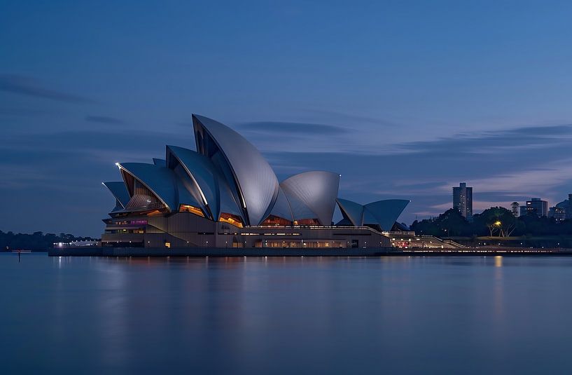 Die Oper von Sydney zur blauen Stunde von fernlichtsicht