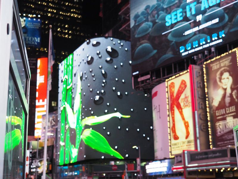 Billboards - New York by Justin van Schaick