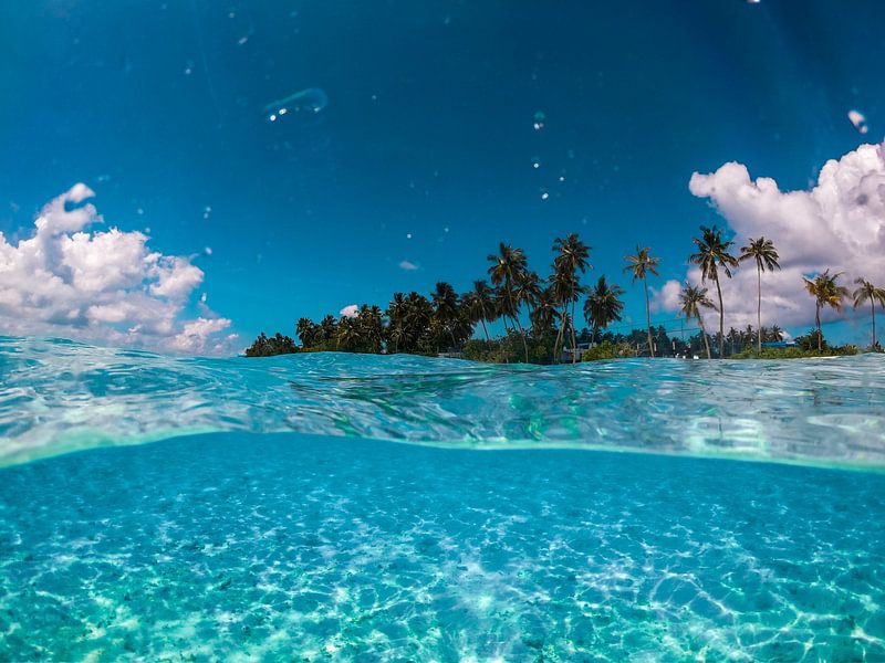 Maldives by Hello Pompoyo