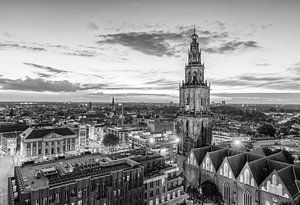 Martinitoren en Grote Markt in Groningen (Nerderland) van Marcel Kerdijk