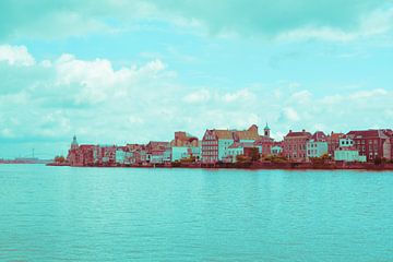 Dordrecht in rood-groene tinten von Ineke Duijzer