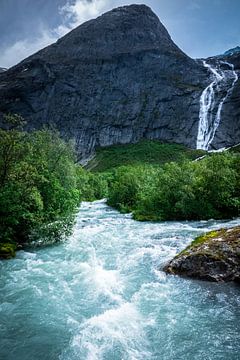 Waterval in Noorwegen van Jayzon Photo