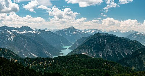 Prachtig uitzicht op de Plansee en de Thaneller