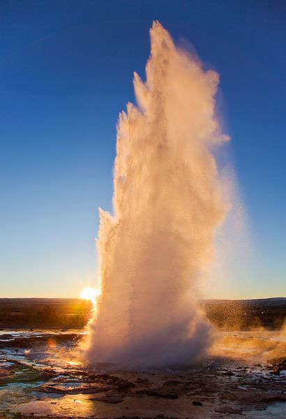 Éruption d'un geyser par Anton de Zeeuw