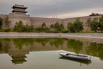 De stadsmuur van Datong in China van Roland Brack