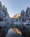 Water reflectie in de bergen van Jordy Blokland thumbnail