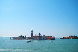 Tanz der Wellen vor San Giorgio