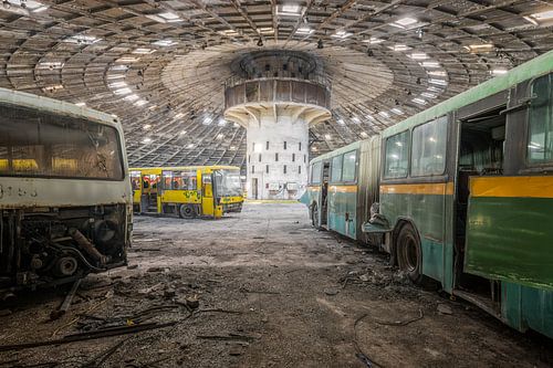 Lost Place - verlaten busstation in Oost-Europa