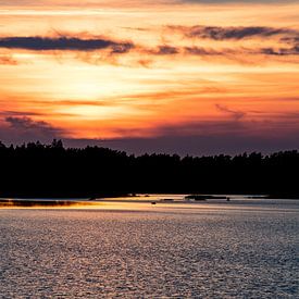 Zonsondergang in Zweden van Lenslicht Fotografie