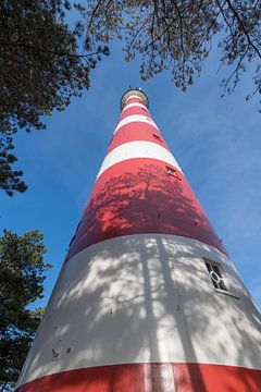 Vuurtoren van het Waddeneiland Ameland in groothoek