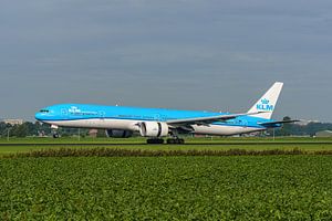KLM Boeing 777-300 (PH-BVR) ist gelandet.