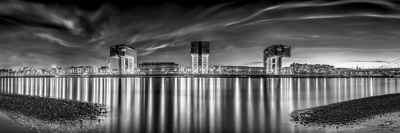 Kranhäuser von Köln in schwarzweiss. von Manfred Voss, Schwarz-weiss Fotografie