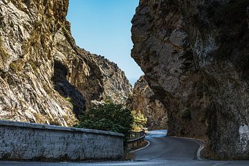 Bergachtige weg in Griekenland van It's Sobi