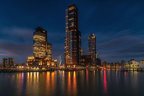 Kop van Zuid met de Erasmusbrug
