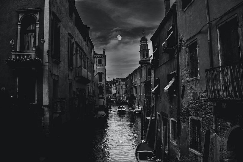 Venice by Hello Pompoyo