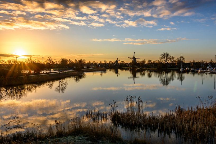 Windmühlen auf der Vecht - Weesp - Sonnenaufgang Februar 2015 von Joris van Kesteren