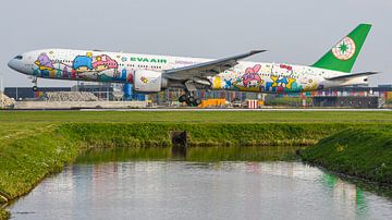 Eva air boeing 777 livrée hello kitty sur Arthur Bruinen