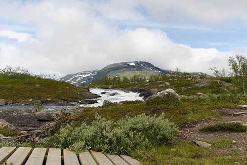 Le paysage accidenté de la Laponie suédoise