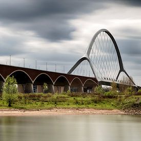 De Oversteek in Nijmegen by Mark Bolijn