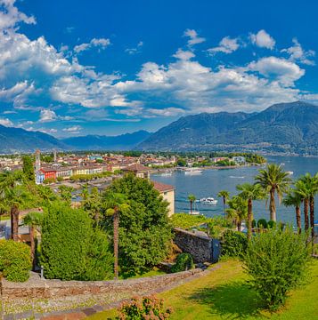 Von der Chiesa San Michele Blick auf Ascona und den Lago Maggiore, Ascona, Tessin Ticino, Schweiz