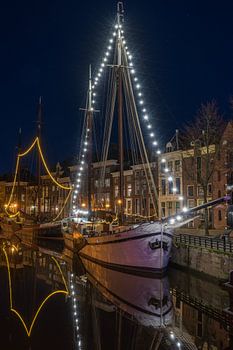 Hoge der A in Groningen bij avond