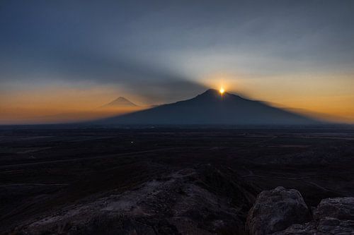 Zonsondergang bij Ararat