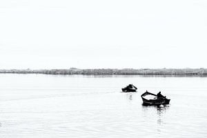 Die Boote von Albufera in Schwarz und Weiß
