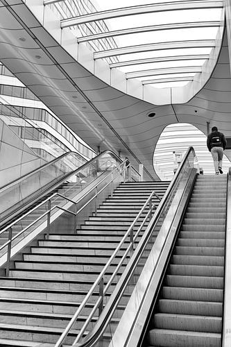 Arnhem architectuur - Trappen trein station Arnhem architect Ben van Berkel