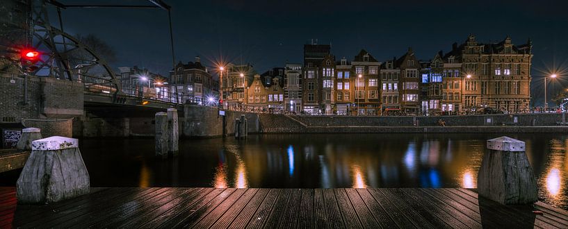 Amsterdam by night van Jeroen Mondria