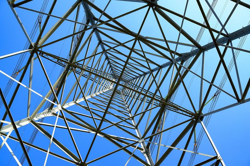 Hoogspanningsmasten met elektriciteitskabels van Sjoerd van der Wal Fotografie