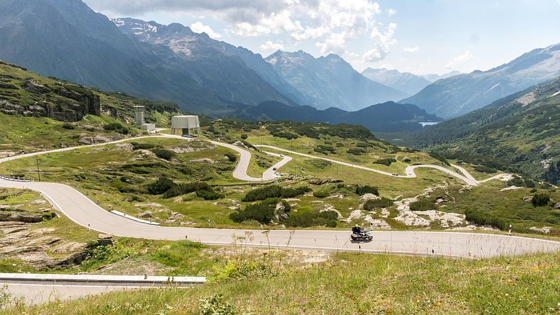 Driving throught the Swiss Alps by Arjan Schalken