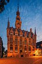 Blaue Stunde im Rathaus von Veere, Zeeland von Henk Meijer Photography Miniaturansicht